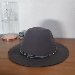 Hat Attack Wide Brim Felt Hat - Charcoal Gray